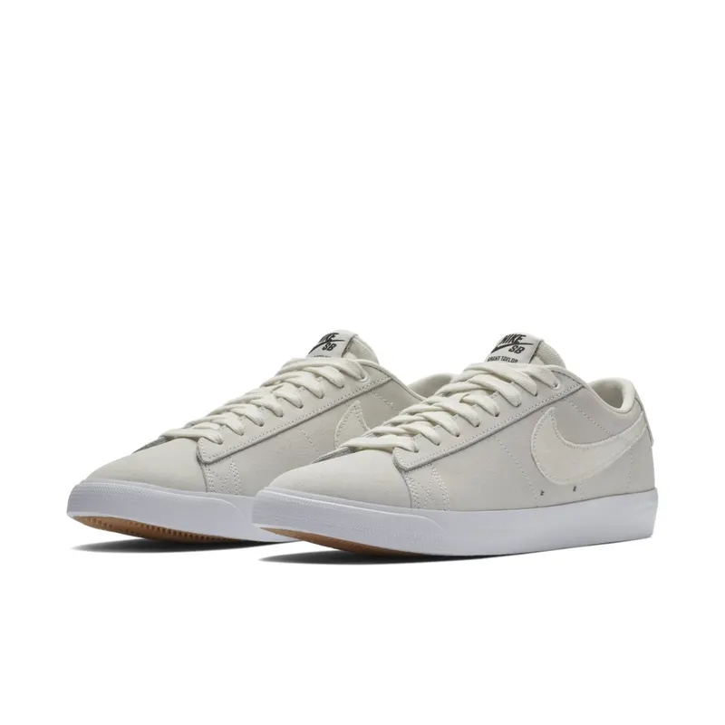Nike SB Blazer Low GT Summit White Summit White/Obsidian-Gum Yellow-Summit White (704939-100)