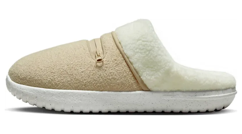 Nike Burrow SE Sloffen voor dames Bruin (DR8882-100)