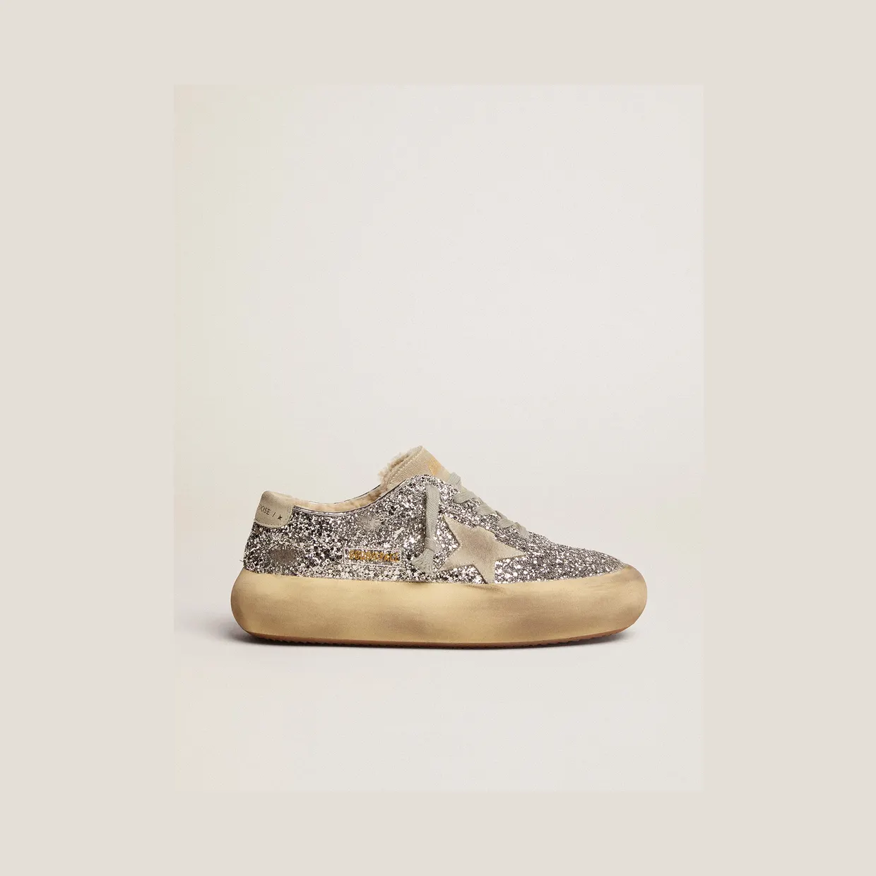 Golden Goose Space-Star Shoes In Silver Glitter With Shearling Lining (GWF00346.F002998.70136)