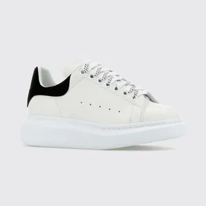 Mcqueen Sneakers White (553770WIEF19061)