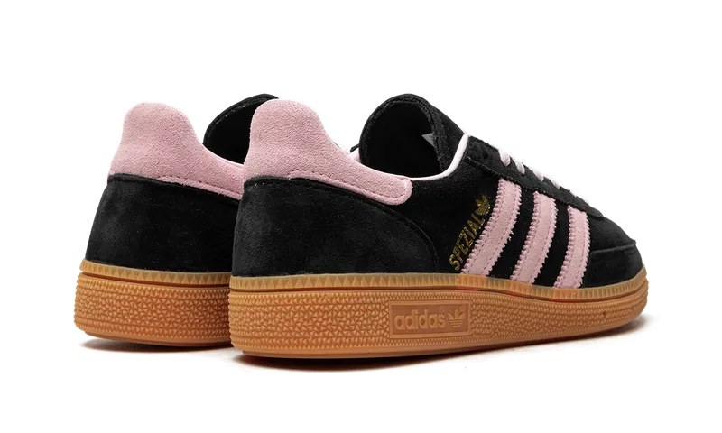 adidas Handball Spezial “Black/Pink/Gum”: stoer met een zacht randje (3)