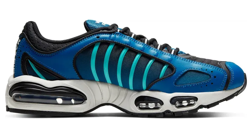 nike-air-max CD0456-400