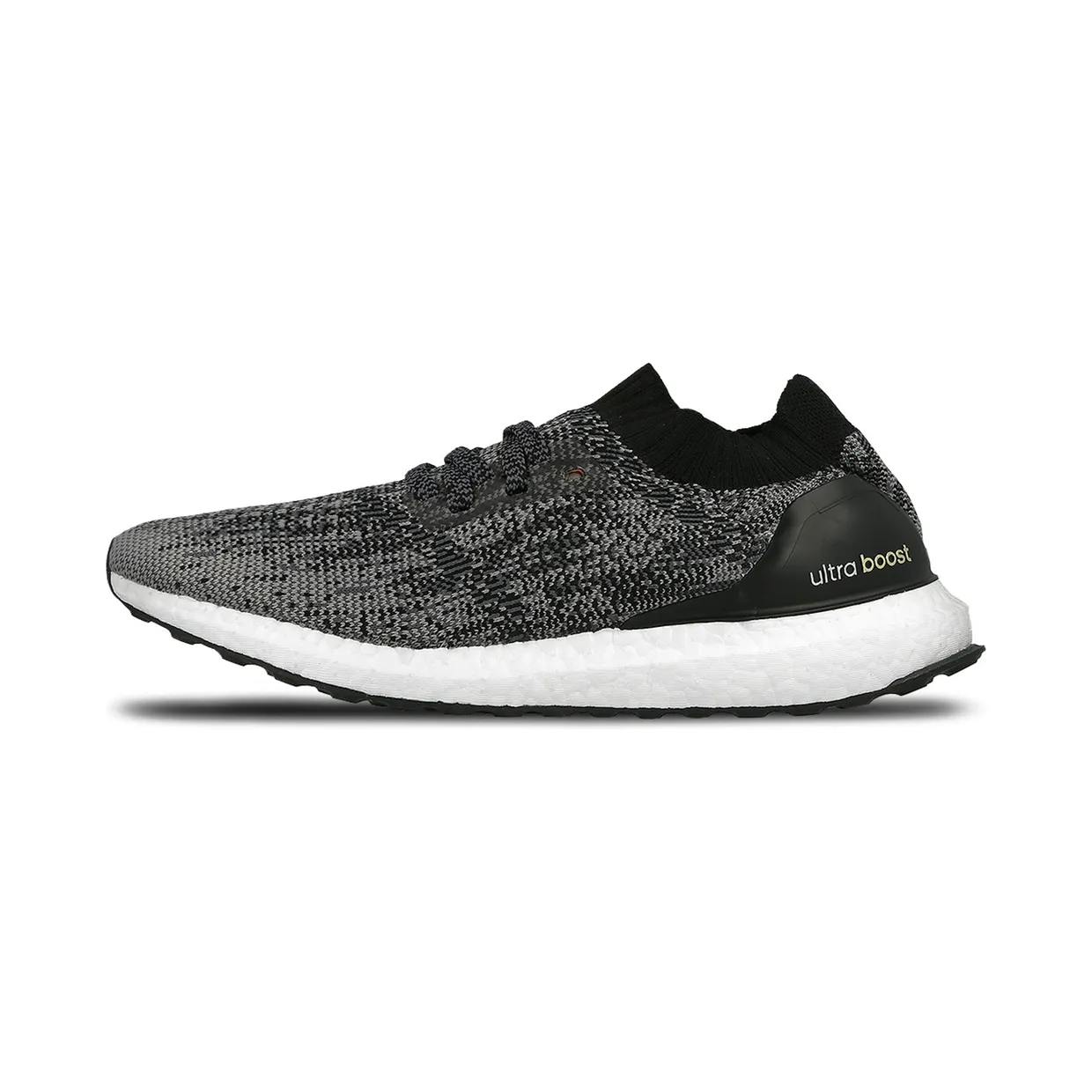 adidas-ultraboost BB3900