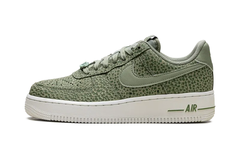 Nike AIR FORCE 1 ’07 “Green” (FV6519-200)