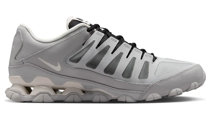 nike-sneaker 621716-041