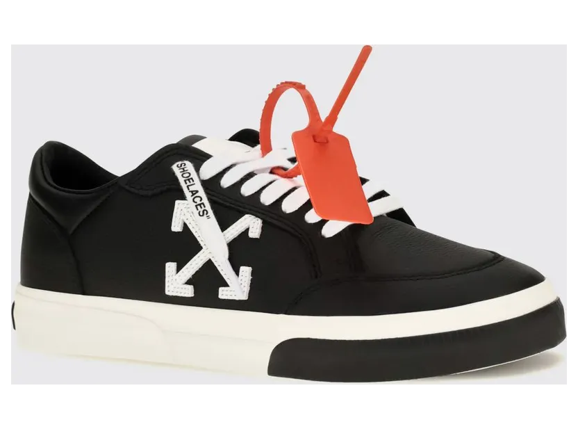 Off-White Vulcanized Grained Calfskin Sneakers with Arrow Logo Black (M293C9L0021001)