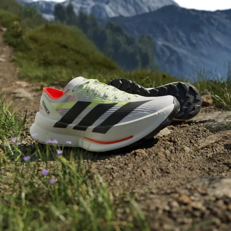 Adidas AGRAVIC SPEED ULTRA 2 – Women Cloud White / Core Black / Reflective Silver (JR9110)