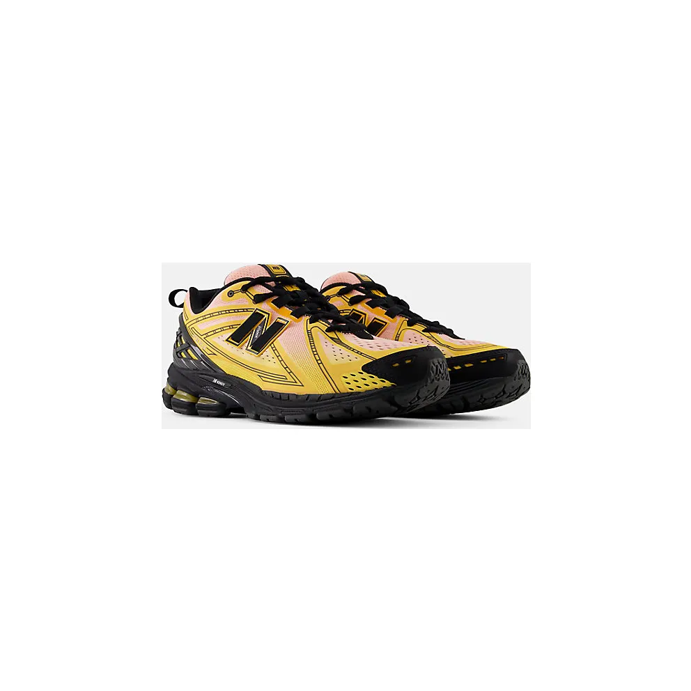 New Balance 1906E “Amber Haze Black” (U1906596)