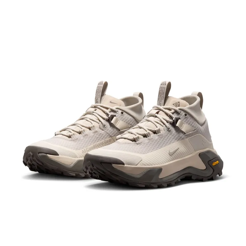 Nike ACG Cream Ii/Light Orewood Brown/Cave Stone/Cream Ii (IO7855-200)