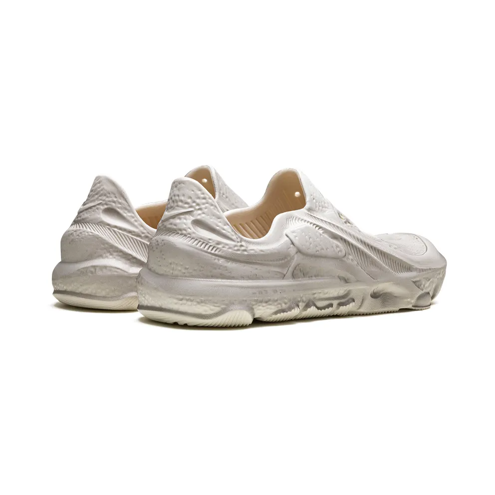 Nike ISPA Universal “Natural Black” (DM0886-103)