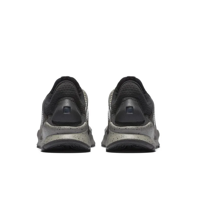 Nike Sock Dart Se Premium Black/White-University Red Black/White-University Red (859553-001)