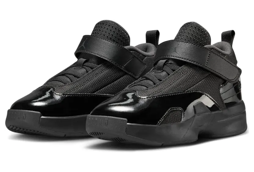 air-jordan-max-aura FQ8299-001