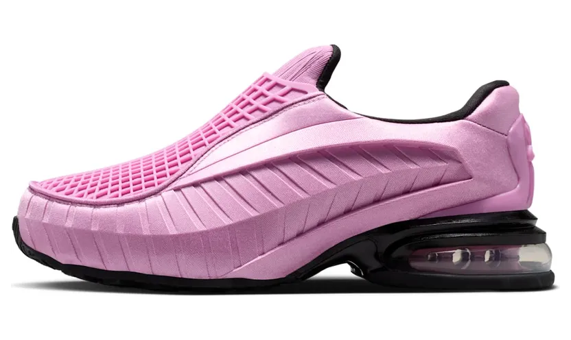 Nike Air Max Dolce – “Light Magenta / Light Magenta / Black” (IB4527-500)