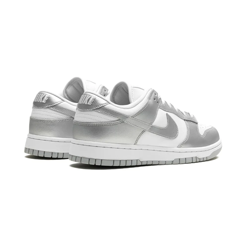 Nike DUNK LOW “Metallic Silver” (FV1311-100)