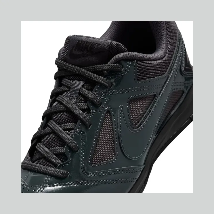 nike-gato II7084-002
