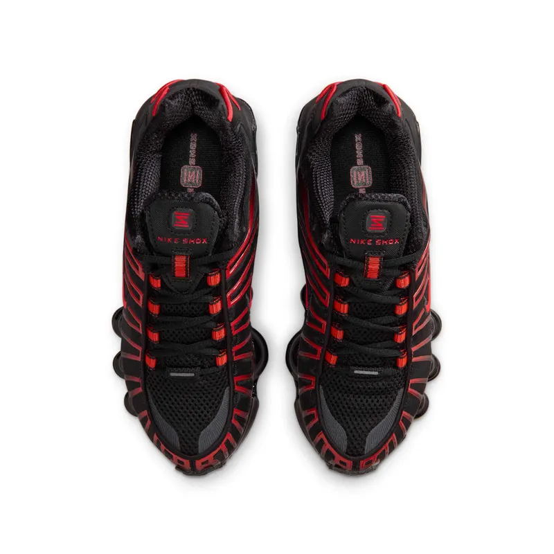 Nike Shox Black / Black / Light Crimson (IO4645-004)