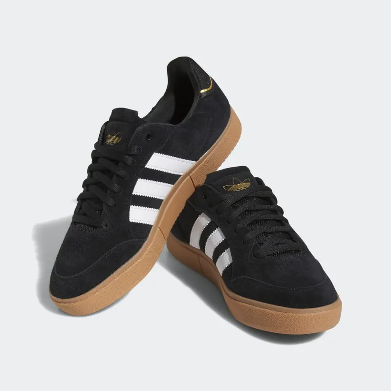 adidas Tyshawn Low Core Black / Cloud White / Gum (IG5280)