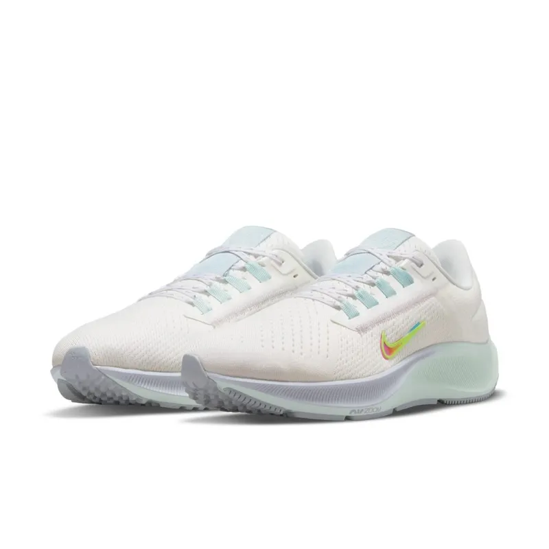 Nike Air Zoom Pegasus 38 Premiumen for Women (straat) White (DH6507-111)