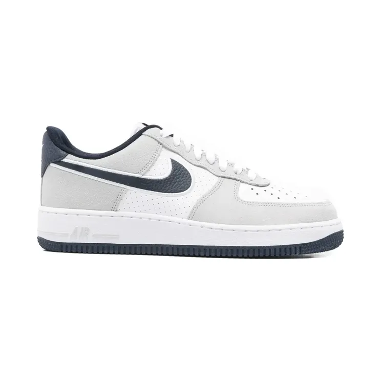 Nike Air Force 1 ’07 LV8 met vlakken “Grey” (IO2077)