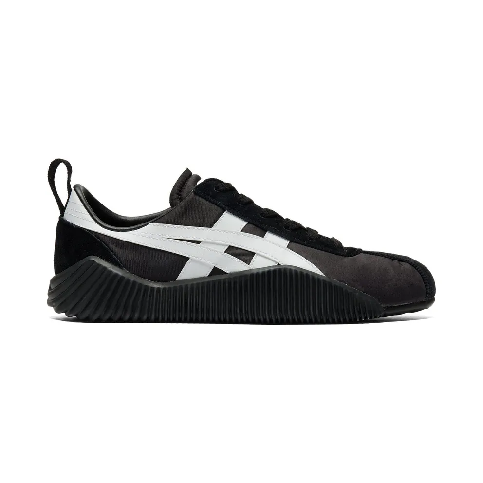 Onitsuka Tiger Acromount Black White (1183B257-001)