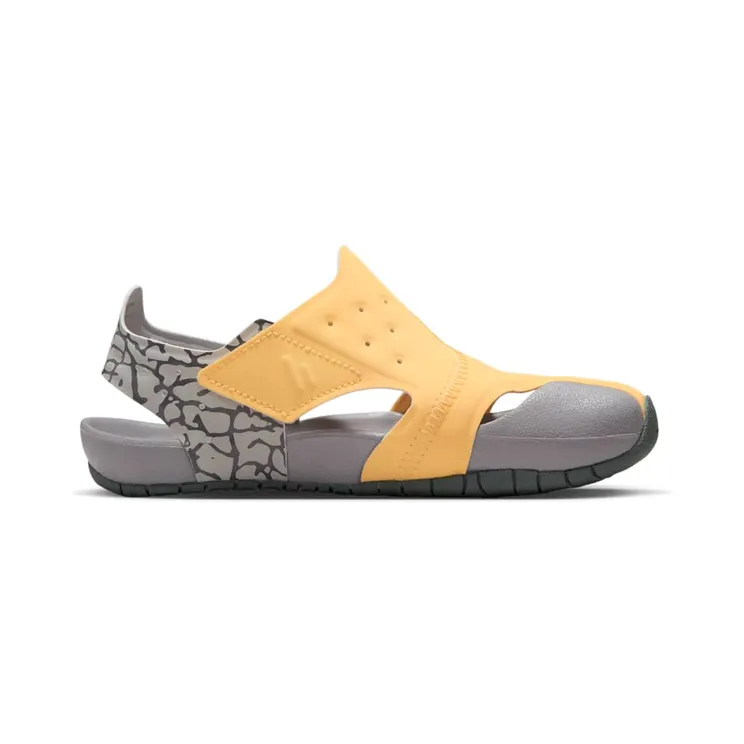 jordan-flare CI7849-700