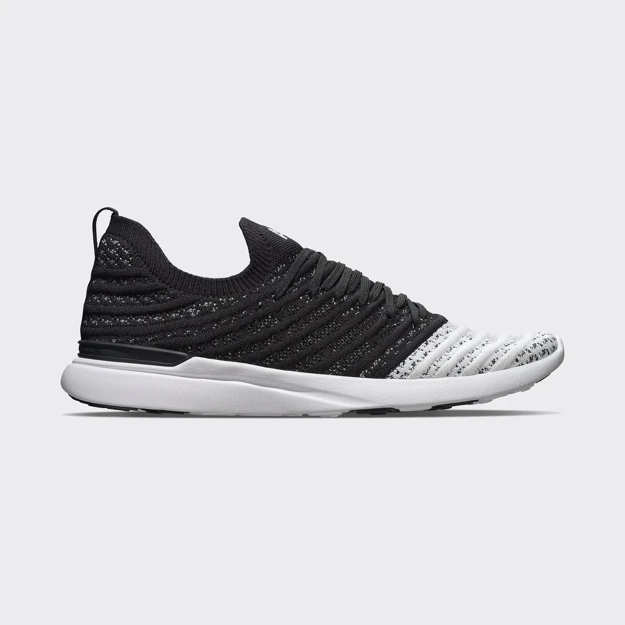 APL TechLoom Wave “Black/White/White” (Heren)