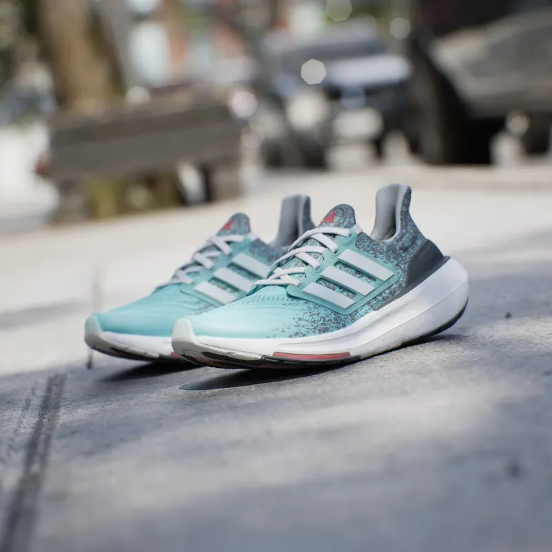 adidas Ultra Boost Light Flash Aqua Bright Red (IE1692)