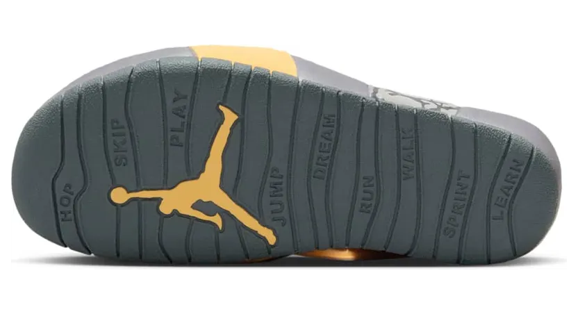 jordan-flare CI7849-700
