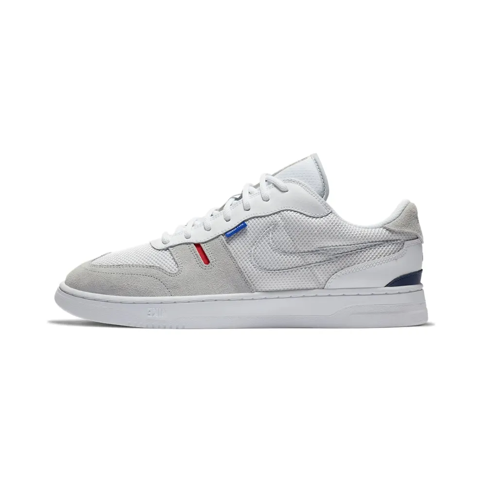 Nike Squash-Type Weiß (CW7578-100)