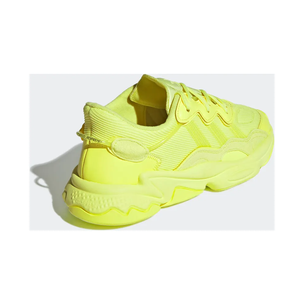 adidas OZWEEGO Frozen Yellow / Frozen Yellow / Frozen Yellow (G55590)
