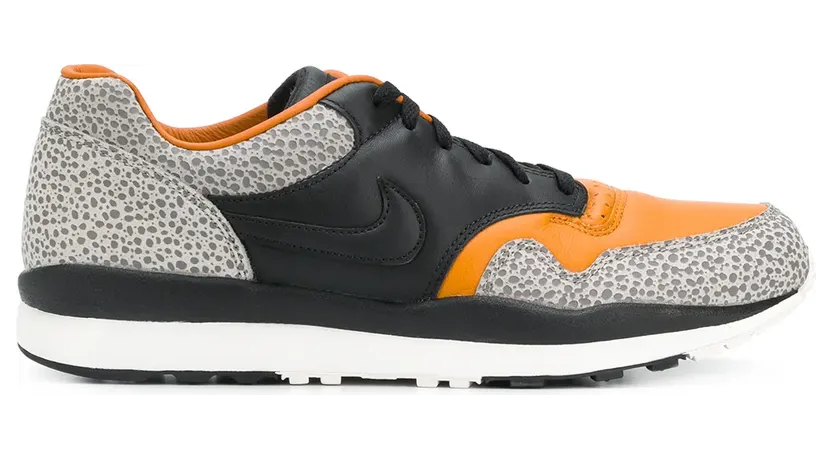 Nike ‘Air Safari’ Sneakers – Schwarz (AO3295)