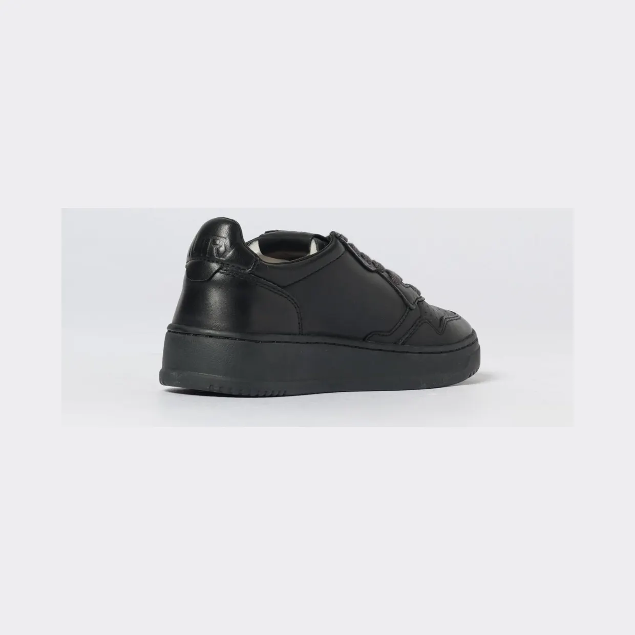 Autry Medalist Low Leather Sneakers Black (AULWSG16) (2)