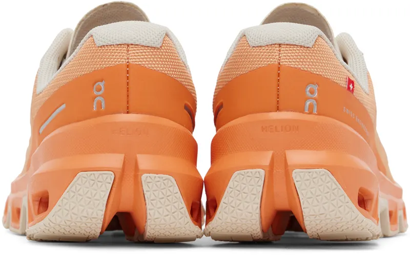 On Orange Cloudventure (32.98582)