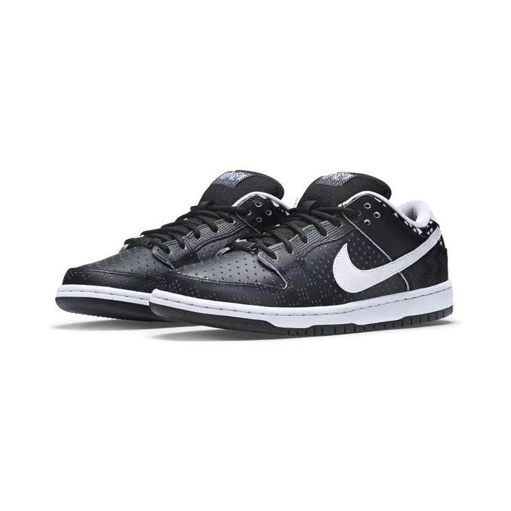 nike-dunk 745956-010