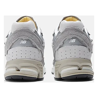 new-balance-2002r M2002RDM