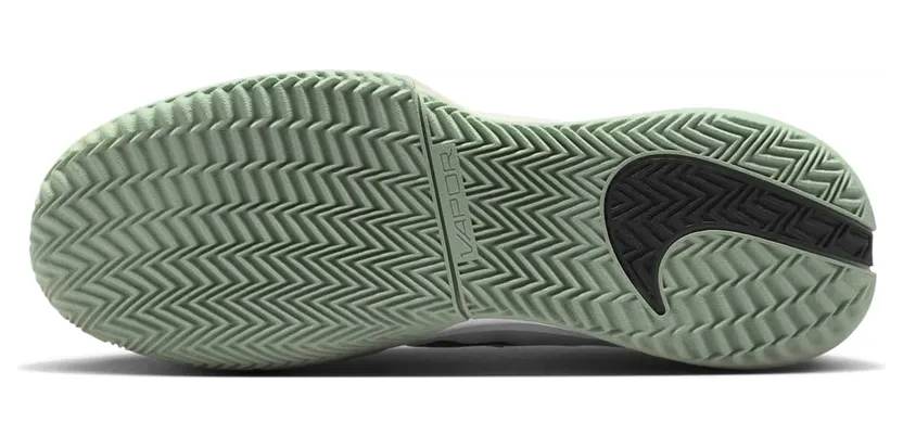 nikecourt HQ6034-003