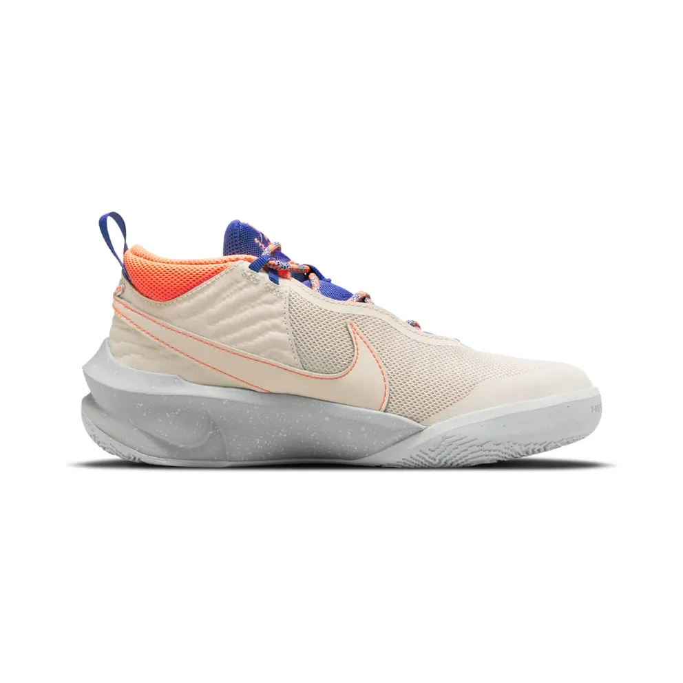 Nike Team Hustle D10 SE GS “Desert Sand” (CZ4179-001)