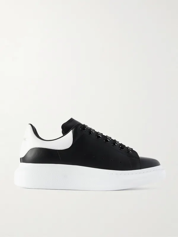 Mcqueen Exaggerated-Sole Studded Leather Black (553680WIEEX)