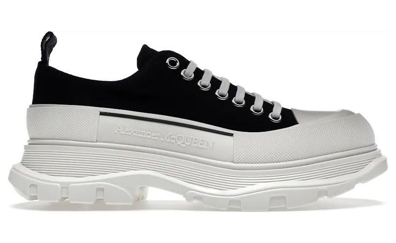 Alexander McQueen Tread Slick Low Lace Up Black White (604257 W4L32 1070) (2)
