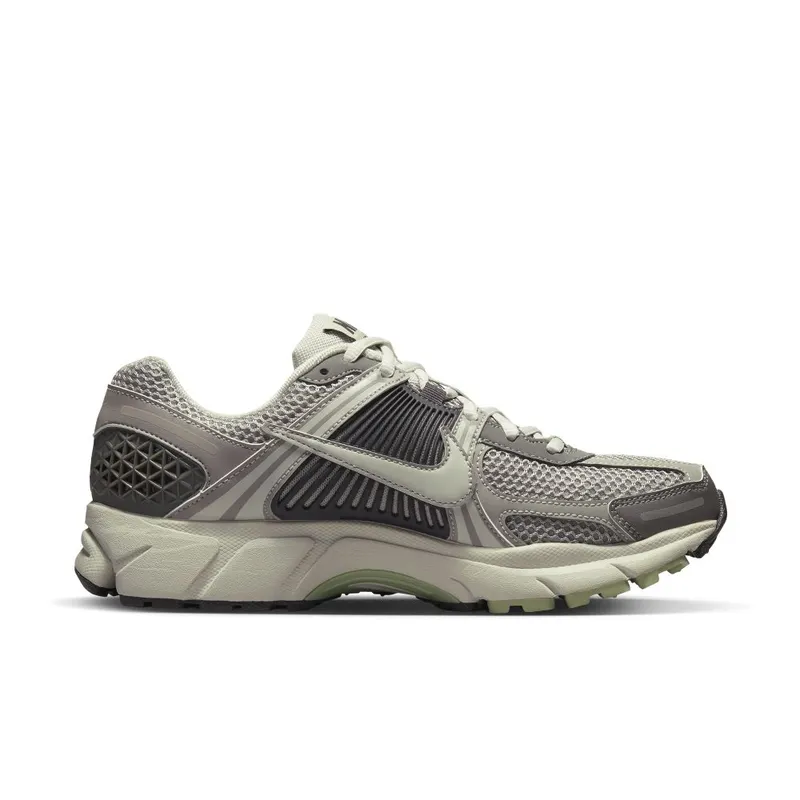 Nike Zoom Vomero 5 Cobblestone/Light Bone/Medium Ash/Light Bone (FB8825-001)