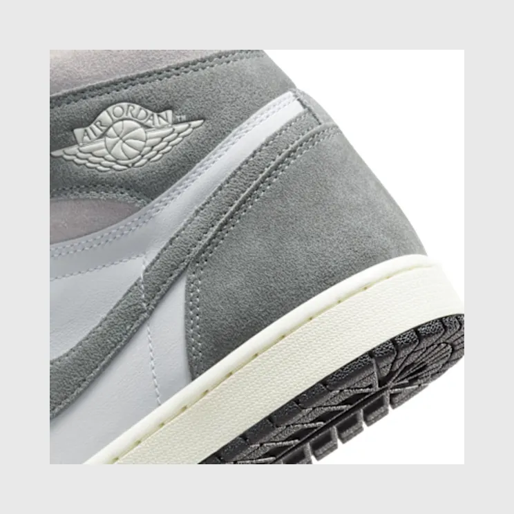 air-jordan-1 DZ5485-051