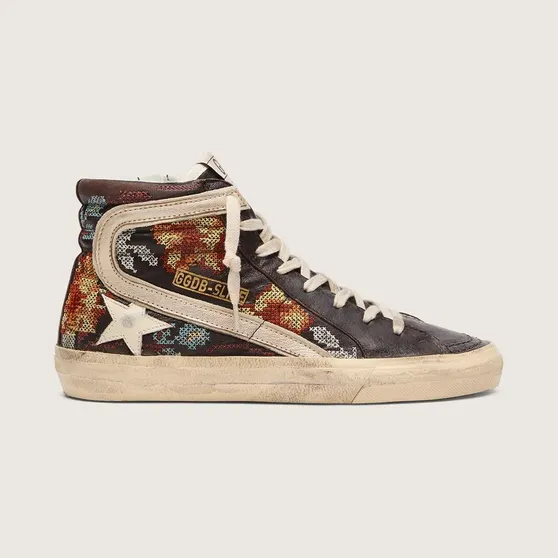 Golden Goose Women’S Slide In Ebony Leather With Cream Star And Multicolor Embroidery (GWF00115.F008624.55795)