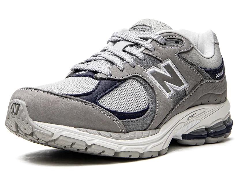 new-balance-2002r M2002RTH