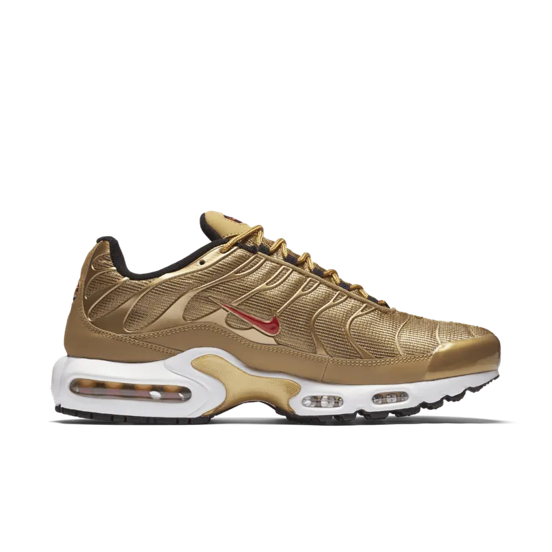 Nike Air Max Plus Metallic Gold Metallic Gold/Metallic Gold-University Red (903827-700)