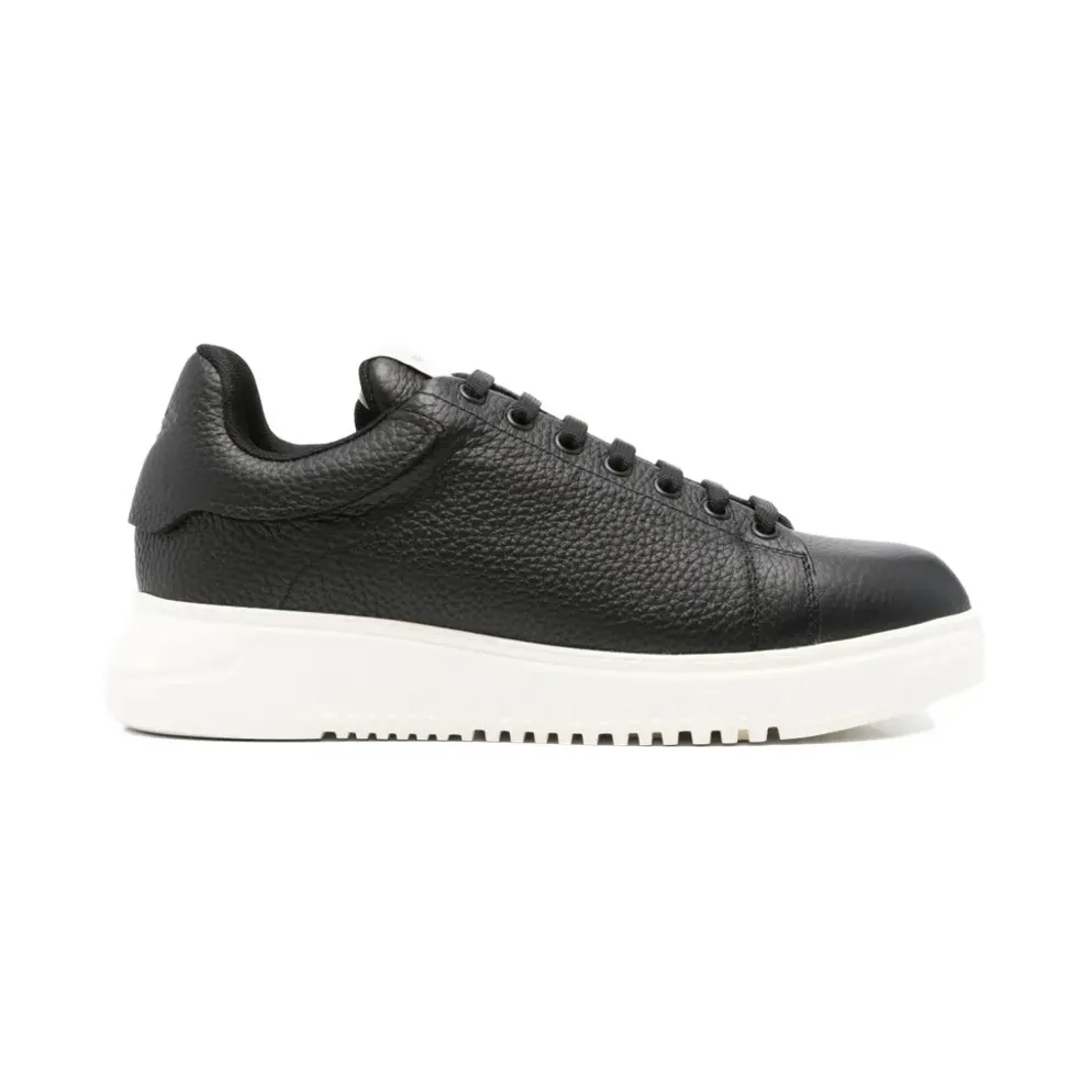 Emporio Armani Tumbled leren vetersneakers – Black (EM003663)