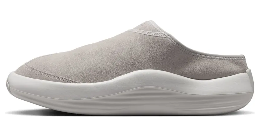 Jordan Future Mule – “Light Iron Ore / Legend Medium Brown / Swan” (HV5073-003)