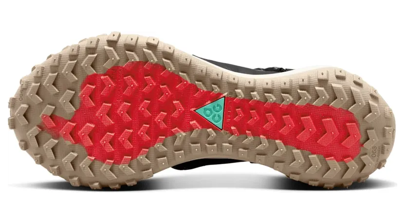 nike-acg DO9334-300
