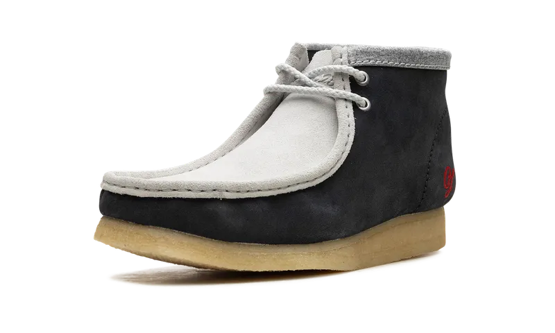Clarks Wallabee Boot VCY “Navy Grey” (26165077)
