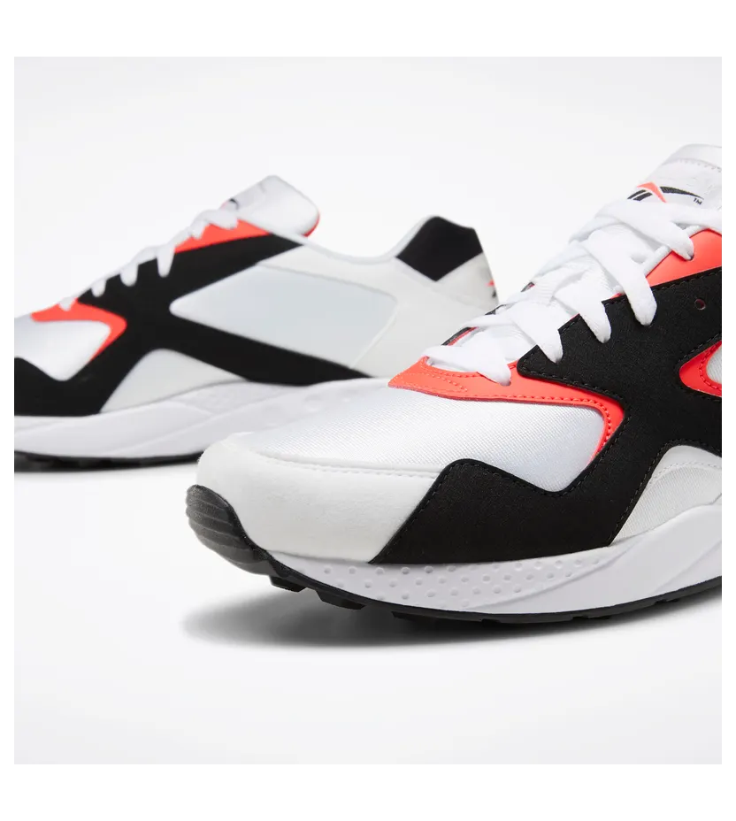reebok-sneaker DV8573