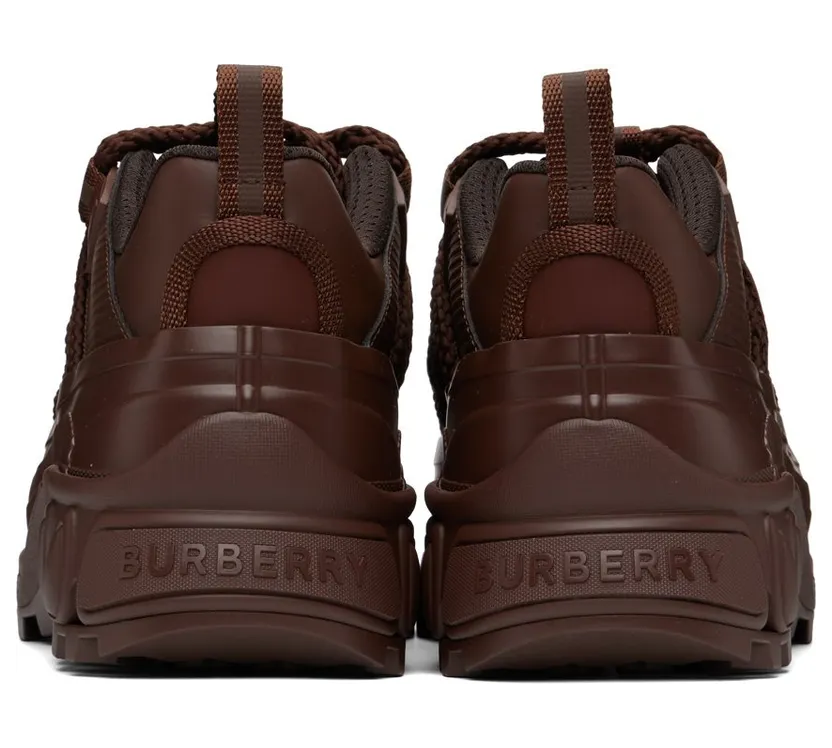 Burberry Arthur – “Deep Earth Brown” (8058985) (2)